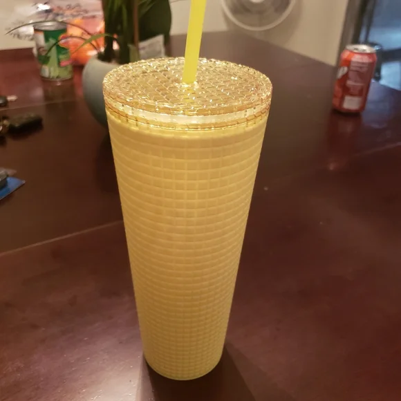 Starbucks heartfelt collection yellow 2023 cold tumbler - Picture 1 of 6